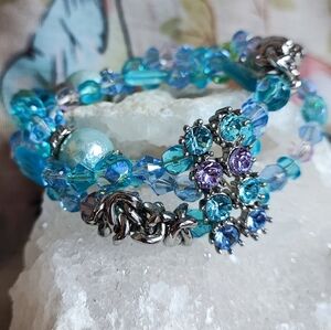 3 Strand Vintage Blue Pastel Faceted Glass Beads Beaded Stretch Bracelet